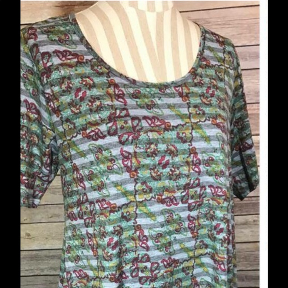 Lularoe perfect tee and tc leggings